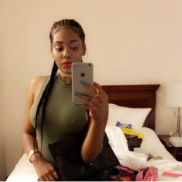 Meet your Posher, Jessica - Picture 1 of 1